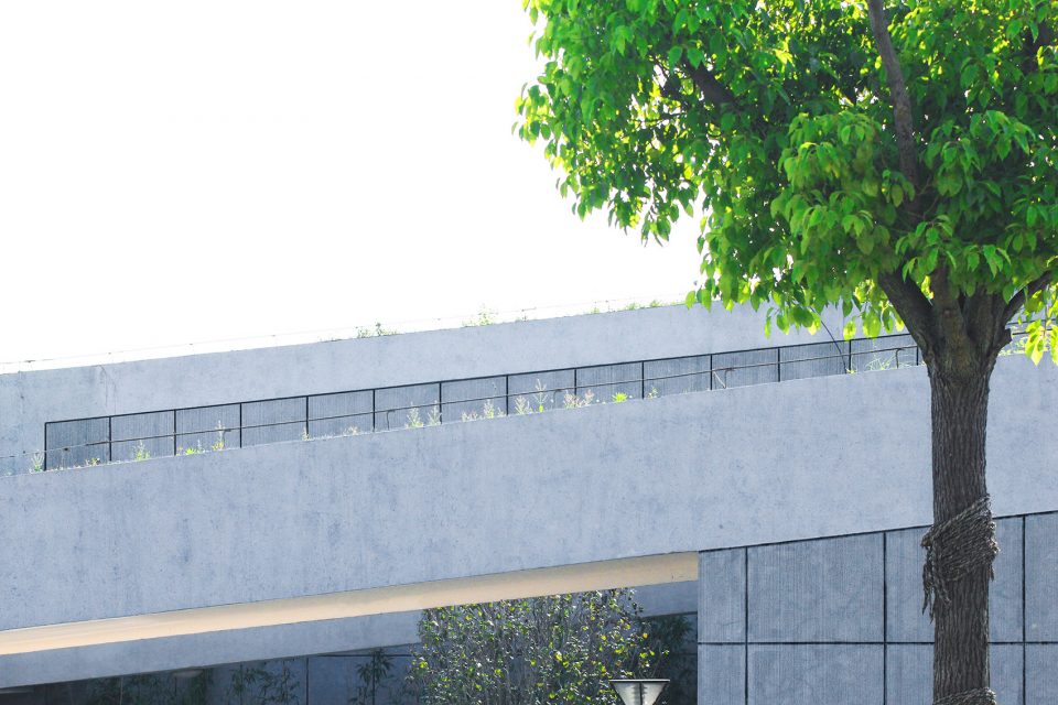 Suzhou Dongtaihu Lake Warehouse by Tus Design Group Co.Ltd