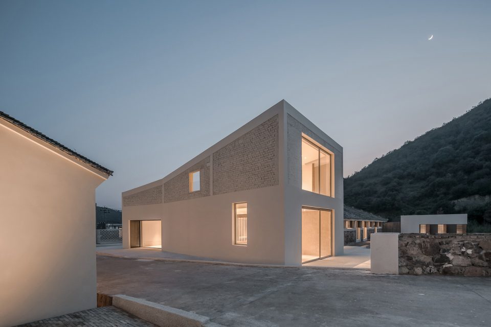 LOSTVILLA Huchen Barn Resort China by Ares Partners