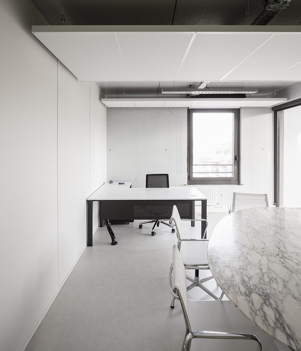 Liryc Research Center by DA ARCHITECTES
