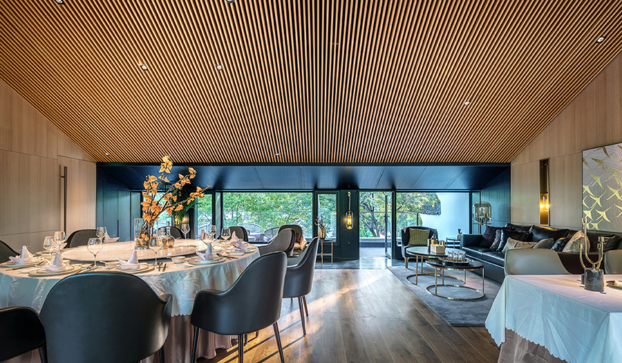 2100 Club by LYCS Architecture