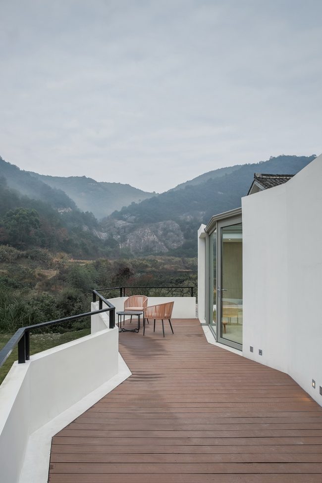 LOSTVILLA Huchen Barn Resort China by Ares Partners