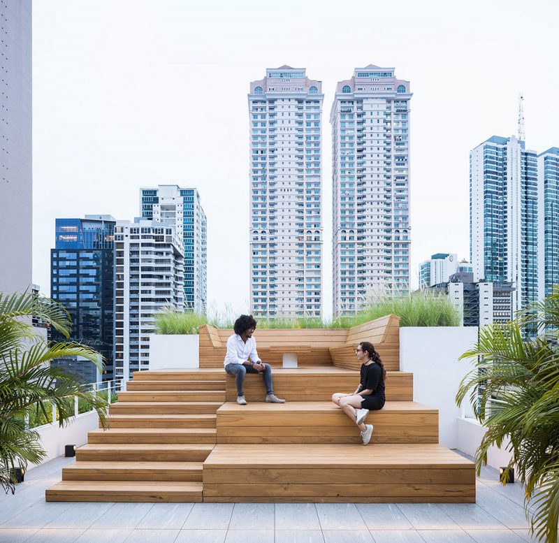 Mallol Design House by Mallol Arquitectos