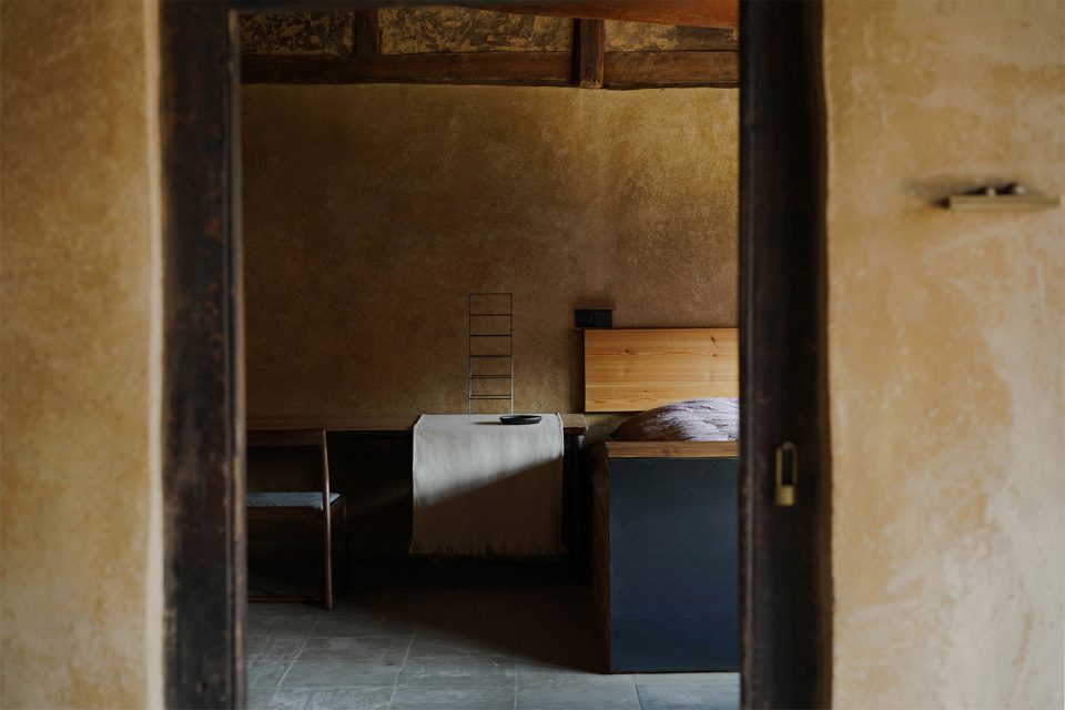 Courtyard House in the North Cashijiang by xian Architects