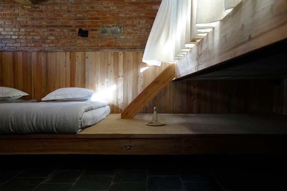 Courtyard House in the North Cashijiang by xian Architects