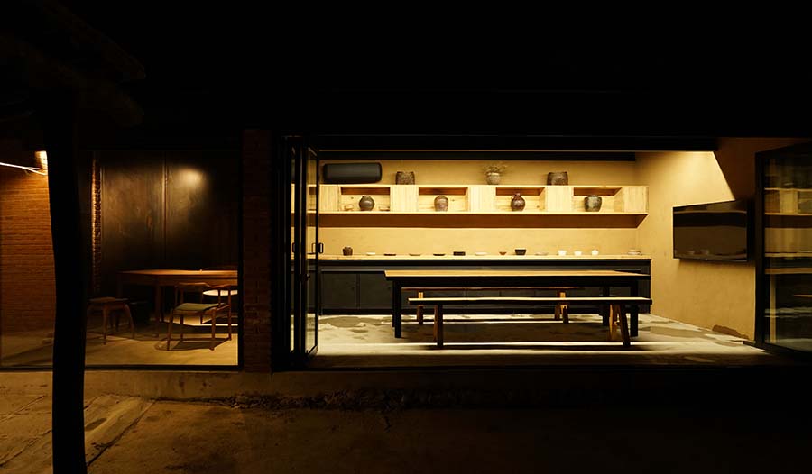 Courtyard House in the North Cashijiang by xian Architects