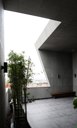 六层露台,the sixth floor terrace