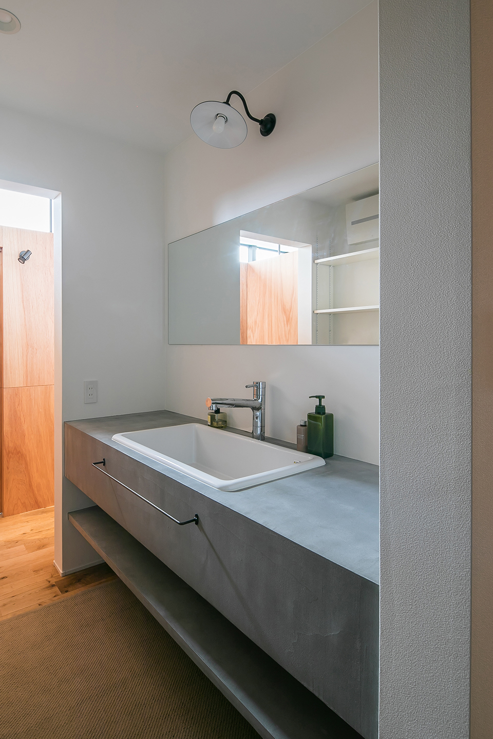 Noji House by ALTS DESIGN OFFICE