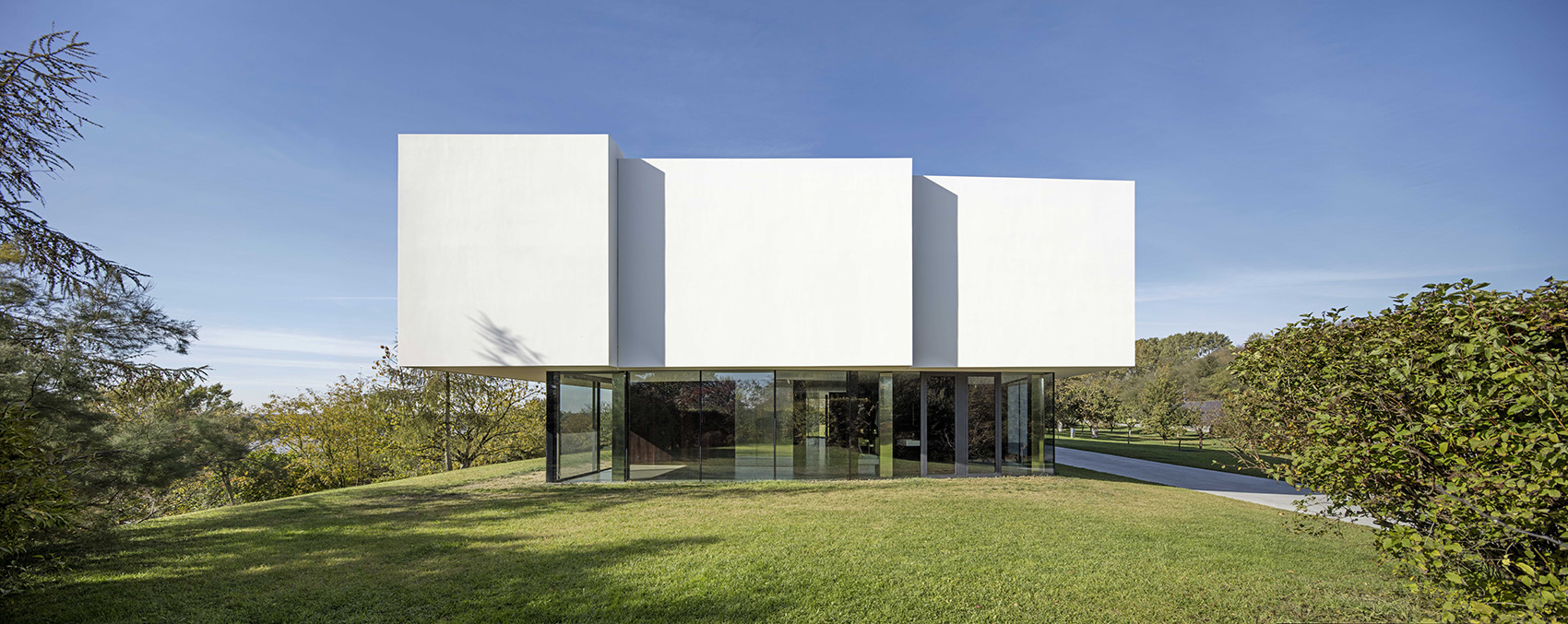 By the Way House by KWK PROMES