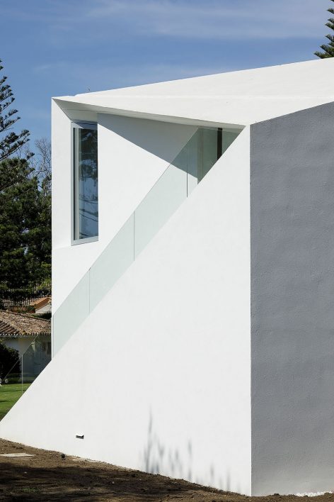 Guest Pavilion In Marbella by El Muelle Arquitectos