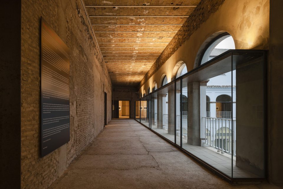 Contemporary Art Space in the Former Convent of Madre de Dios by sol89