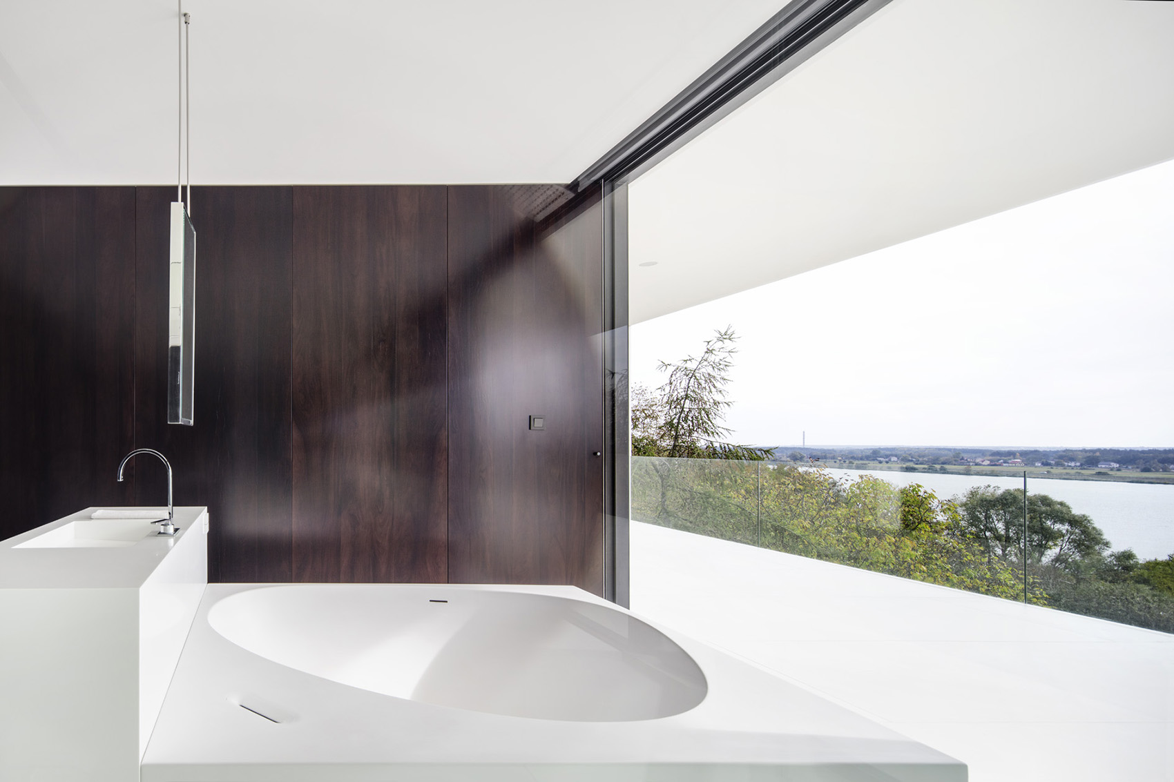 By the Way House by KWK PROMES