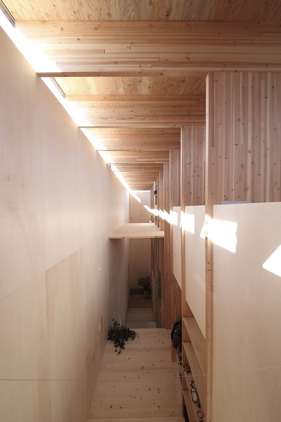 T noie by Katsutoshi Sasaki Associates