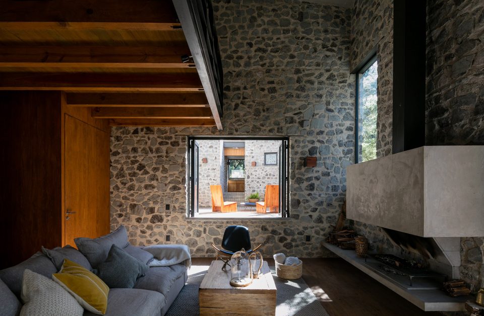 EC House by AM30 Taller de Arquitectura Stephane Arriola