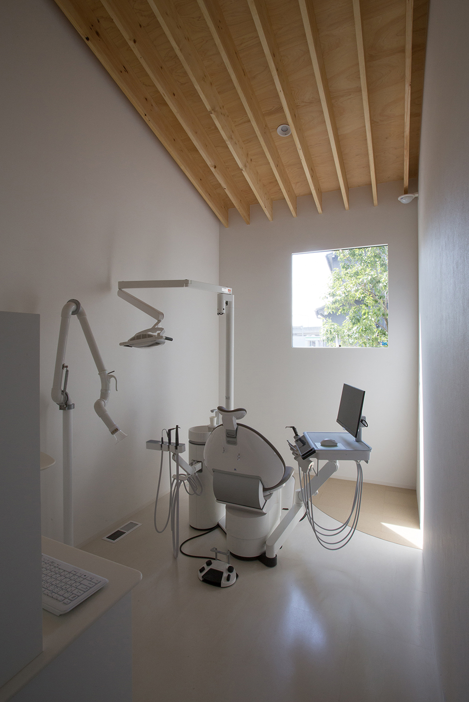Clinic NK by 1 1 Architects