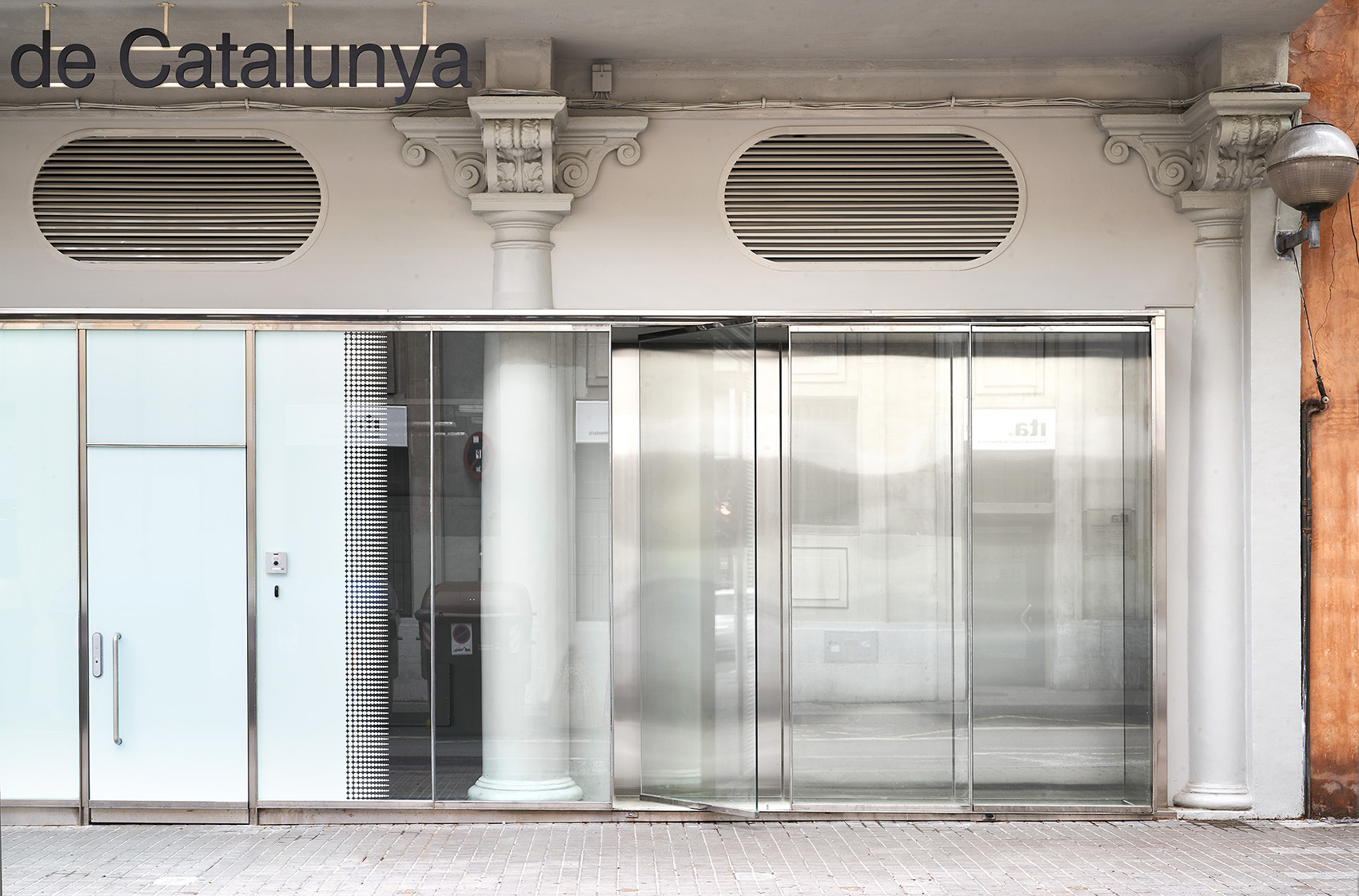 FGC Staff Training Center by AMOO Mora Sanvisens Arquitectes