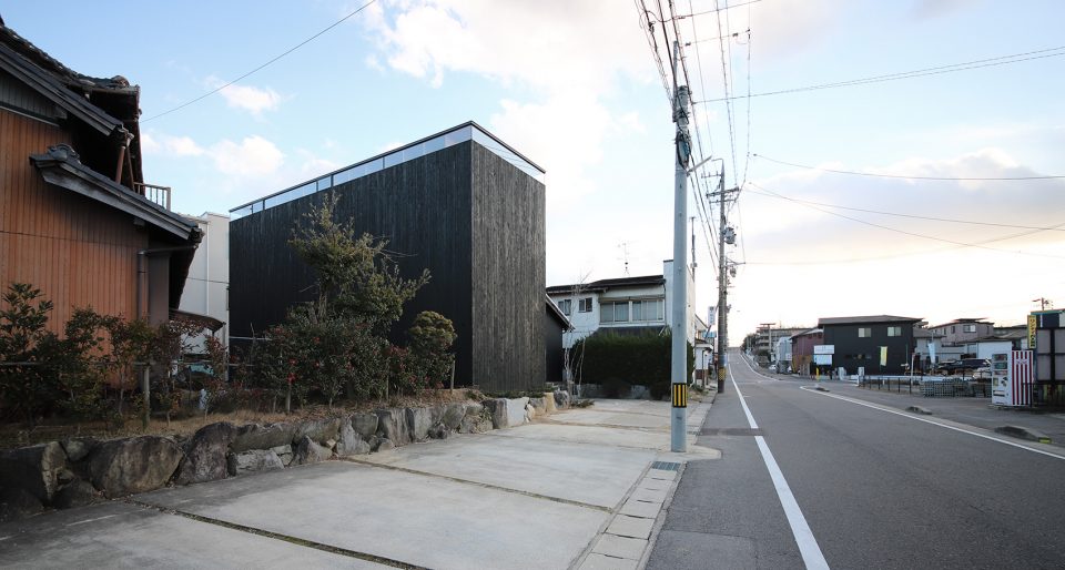 T noie by Katsutoshi Sasaki Associates