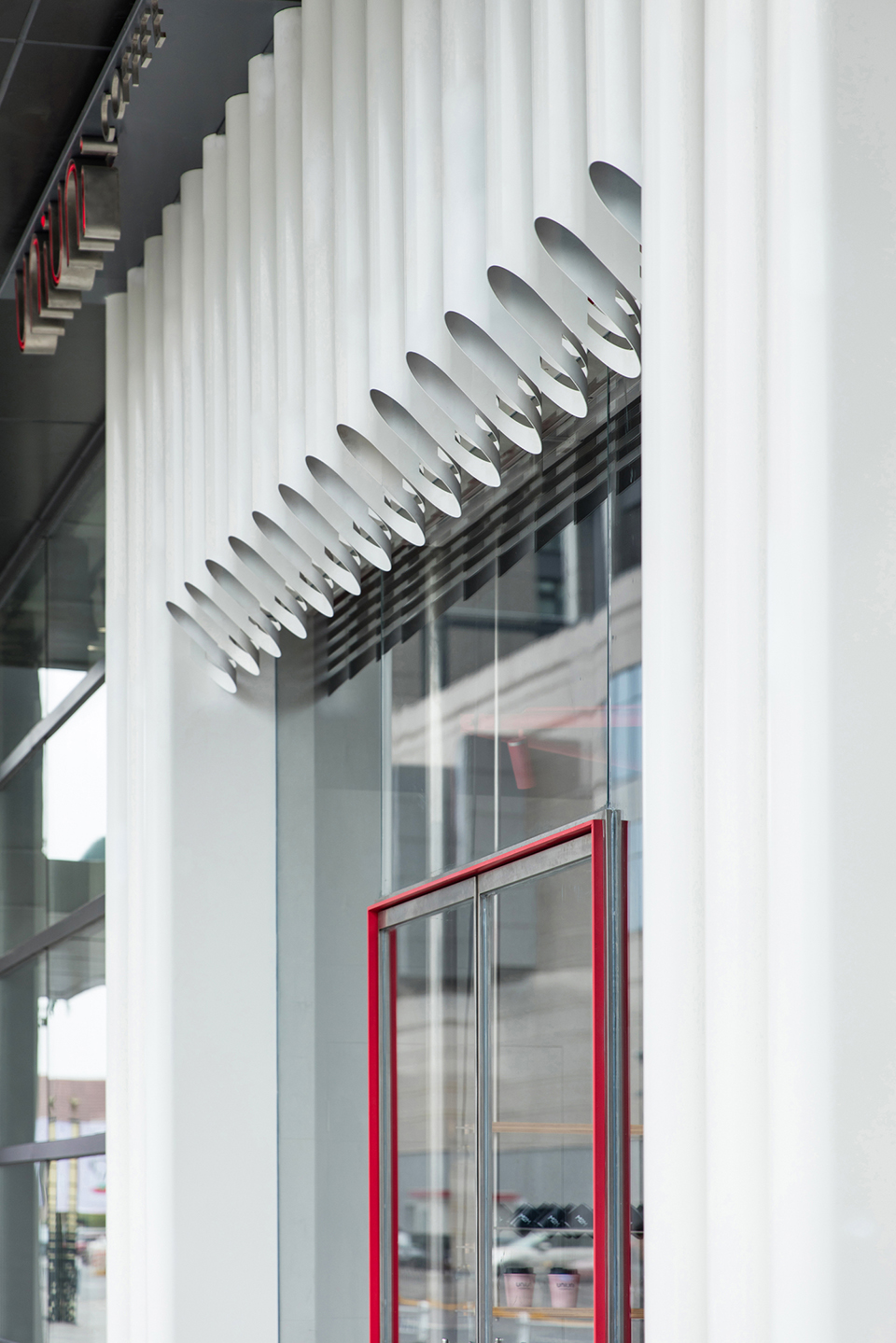 Uniuni Coffee China by dongqi Architects