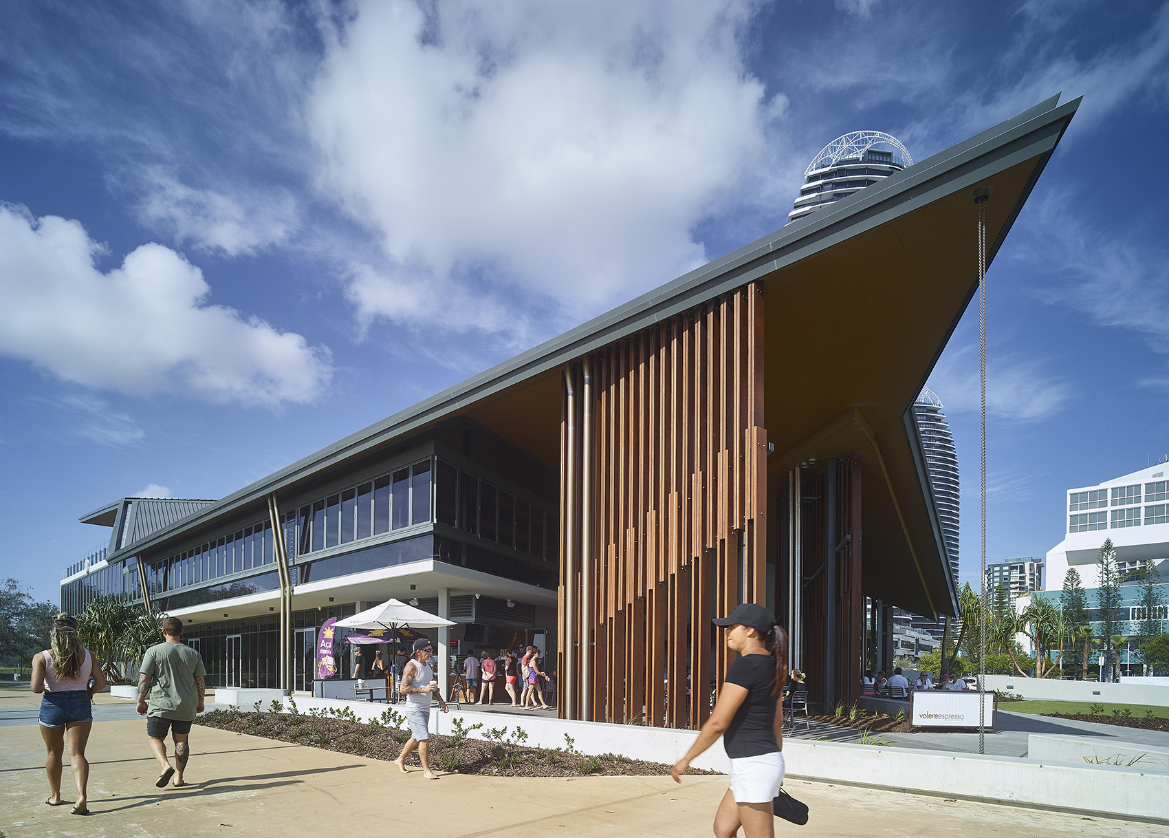 Kurrawa Surf Life Saving Club by Arkhefield