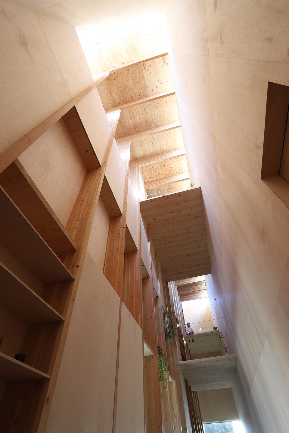 T noie by Katsutoshi Sasaki Associates