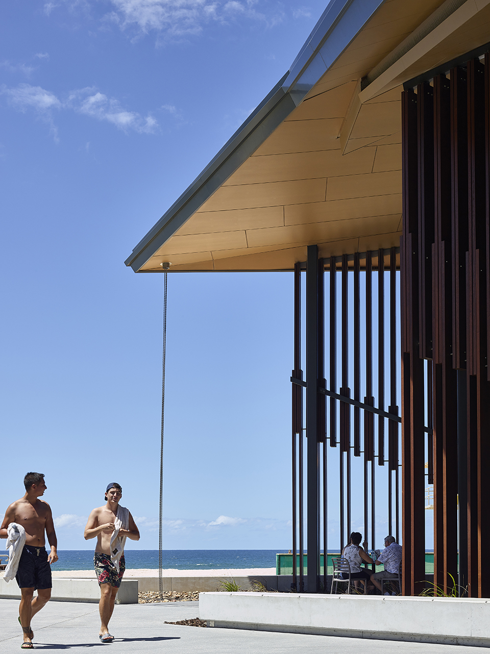Kurrawa Surf Life Saving Club by Arkhefield