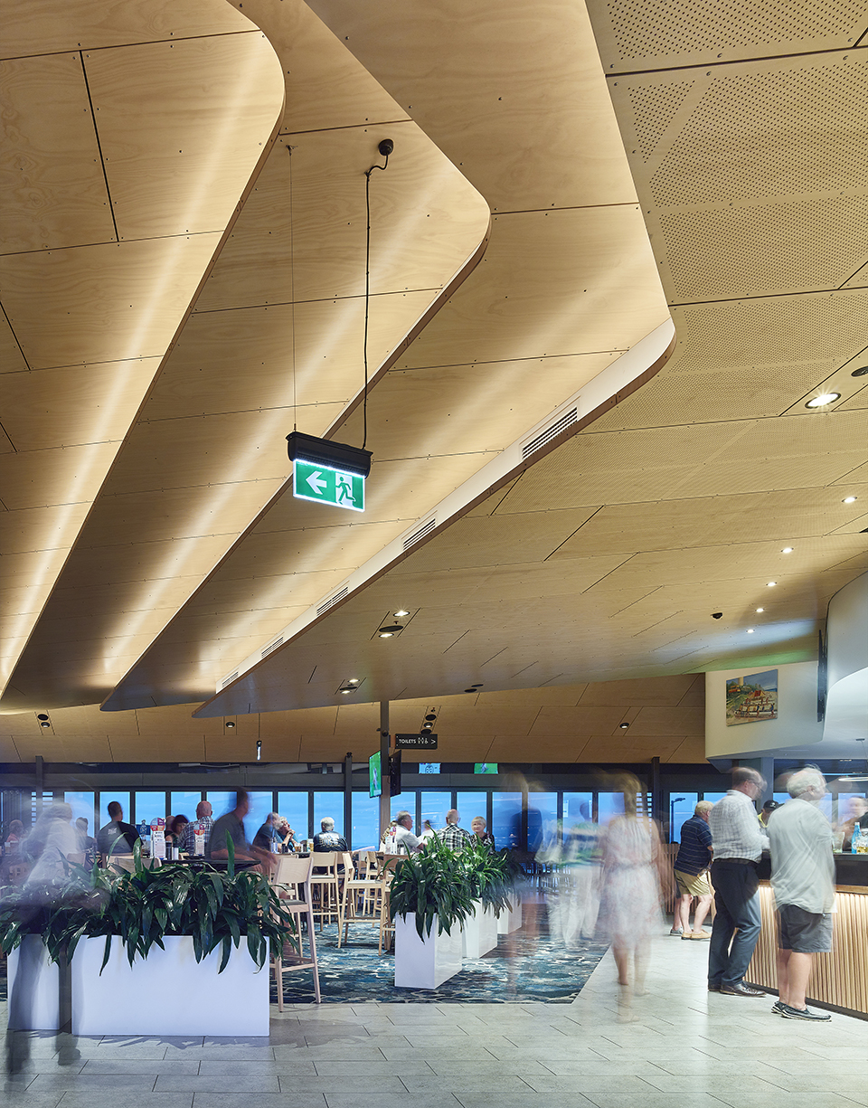 Kurrawa Surf Life Saving Club by Arkhefield