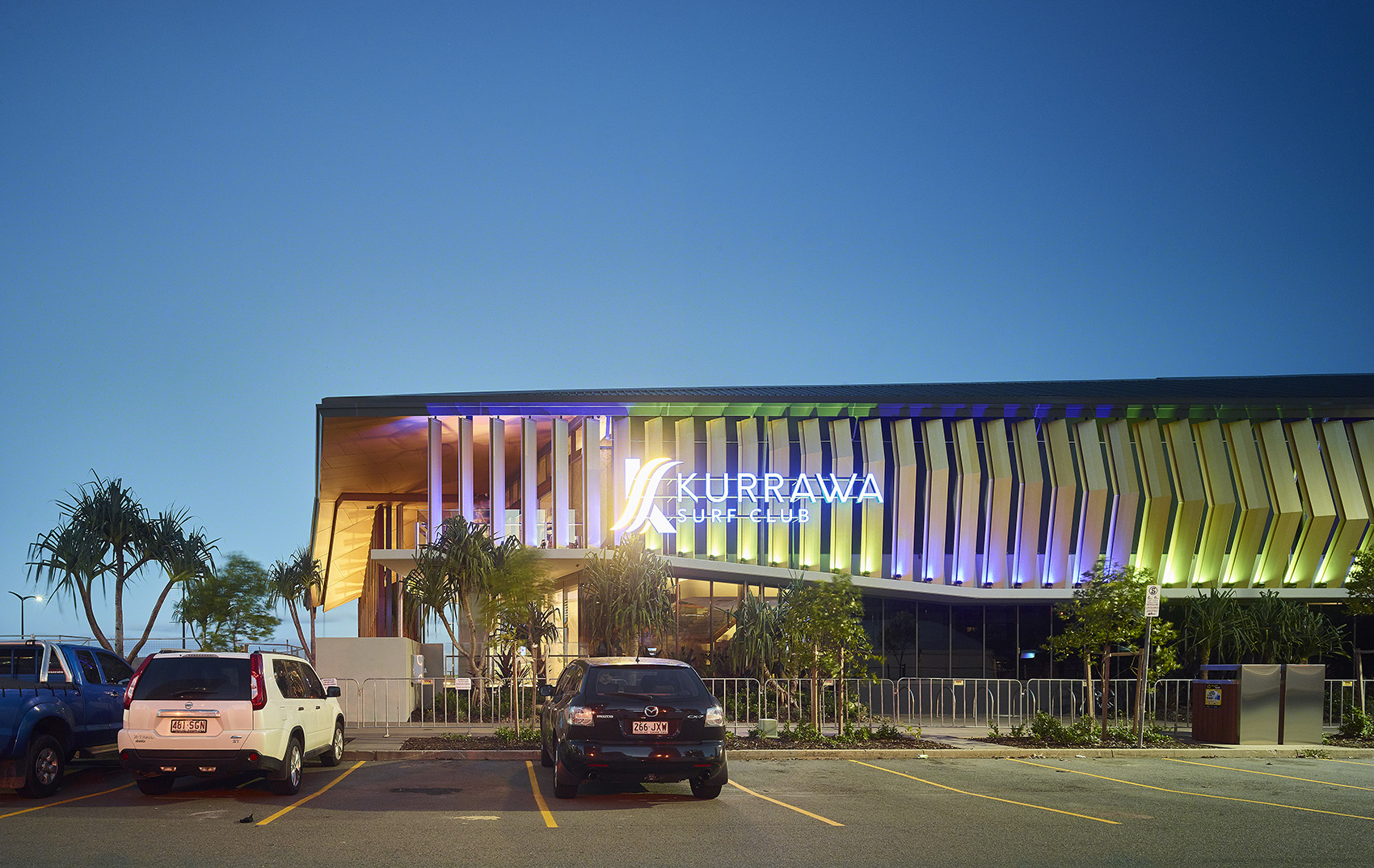 Kurrawa Surf Life Saving Club by Arkhefield