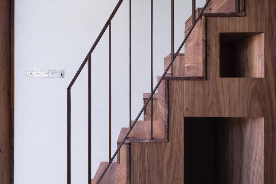Beijing Bai TaSi Hutong courtyard house renovation by B.L.U.E. Architecture Studio