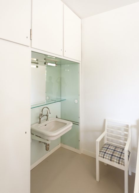 Toilet 08