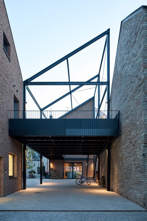 Vallo Sadovsky Architects Nadvorie BoysPlayNice 67