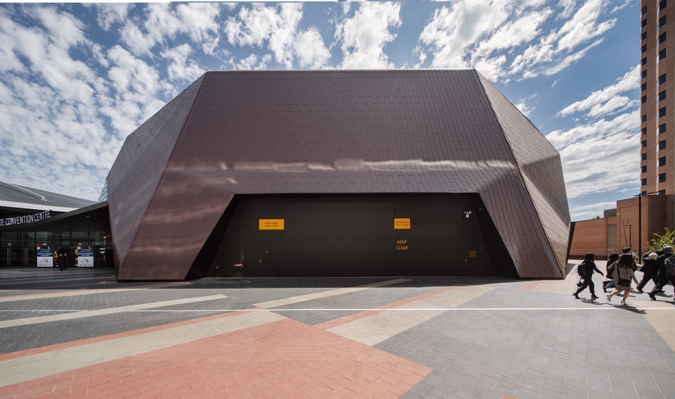 Adelaide Convention Centre by Woods Bagot 1