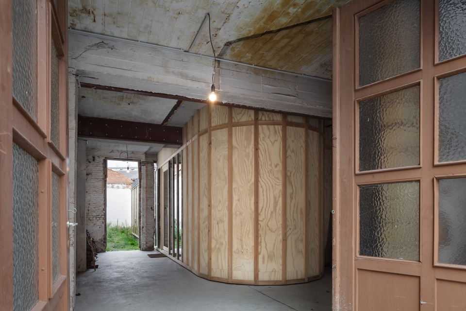 a residence and workspace in Sint Niklaas BLAF architecten