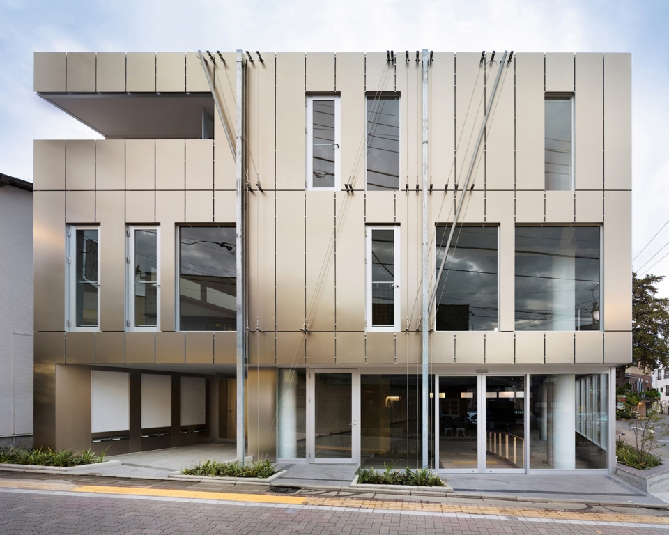 Kugayama South Gate Building by Sasaki Architecture 1
