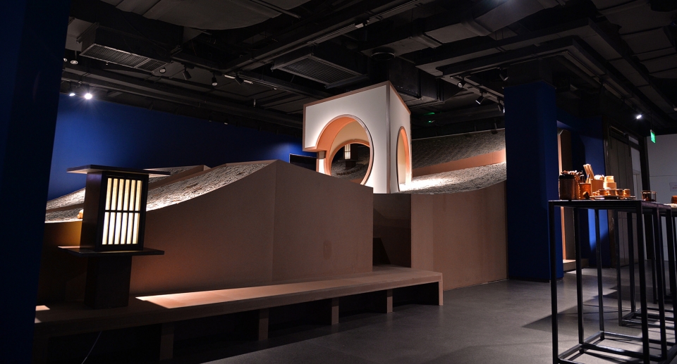Lingzhu Daily Utensil Exhibition by Gardening Studio