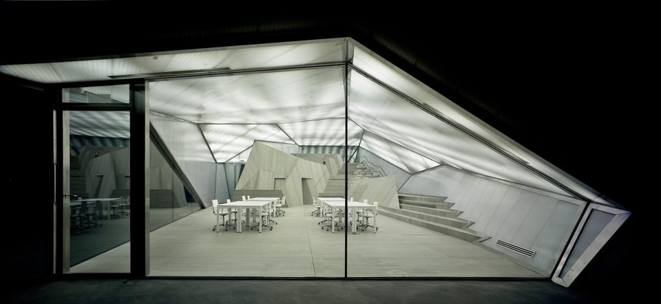 Business Incubator in Archena by Amaa