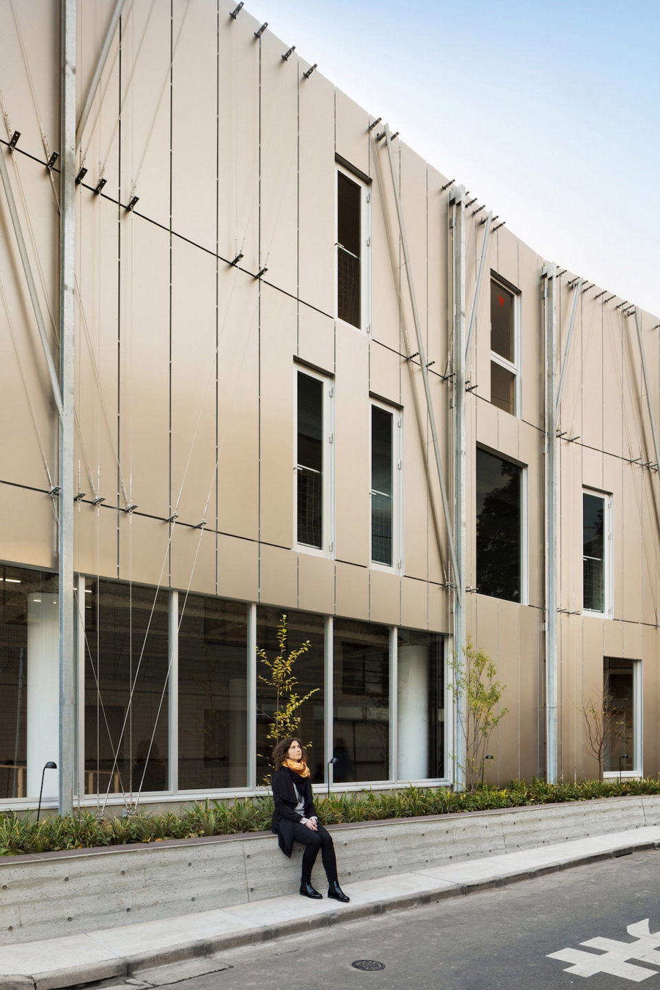 Kugayama South Gate Building by Sasaki Architecture