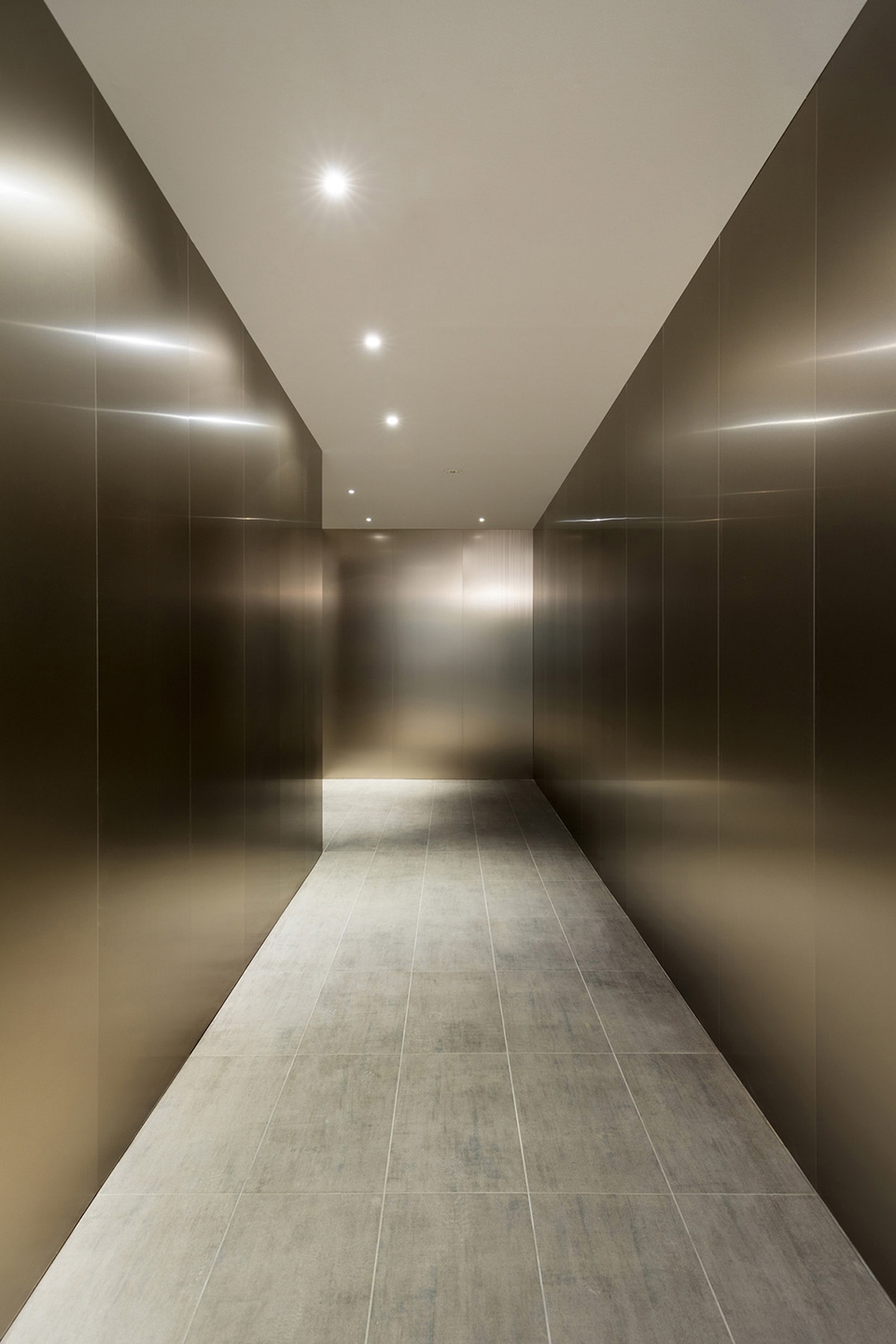 Kugayama South Gate Building by Sasaki Architecture 1