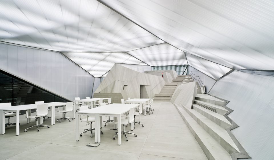 Business Incubator in Archena by Amaa