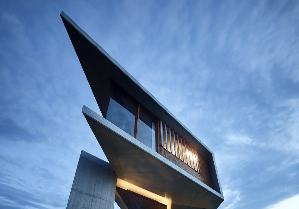 Clifftop House Joe Adsett Architects