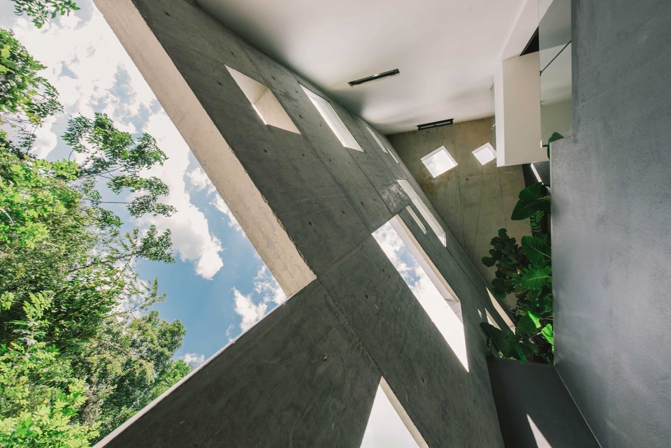 the Window House FORMZERO