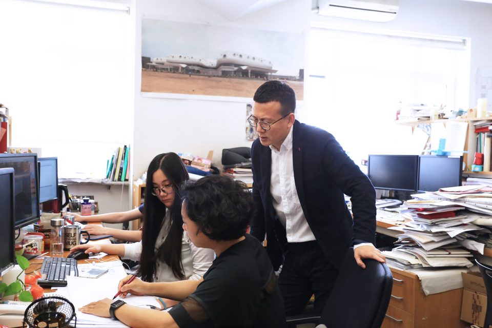 gooood interview li xinggang working2