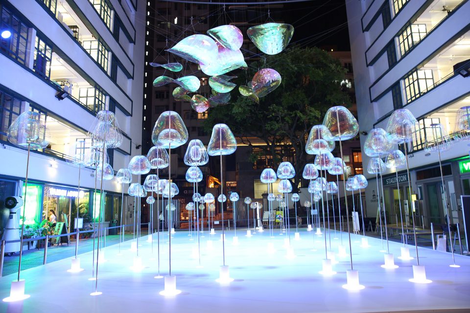 22Cuddle Bubble22 Hong Kong by Aaam