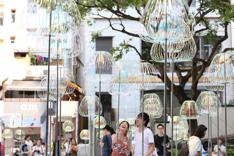 22Cuddle Bubble22 Hong Kong by Aaam