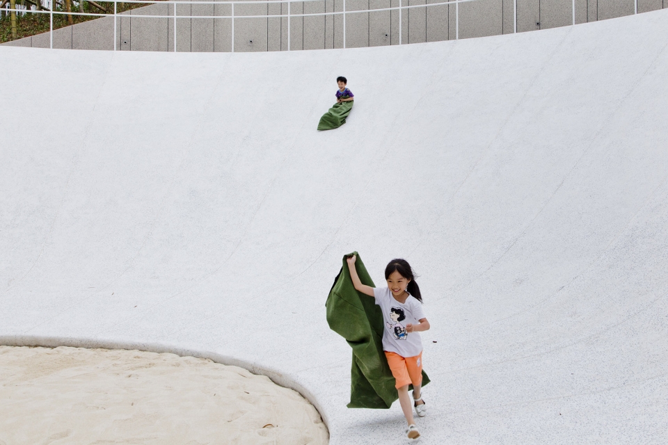 cloud park by Z T STUDIO