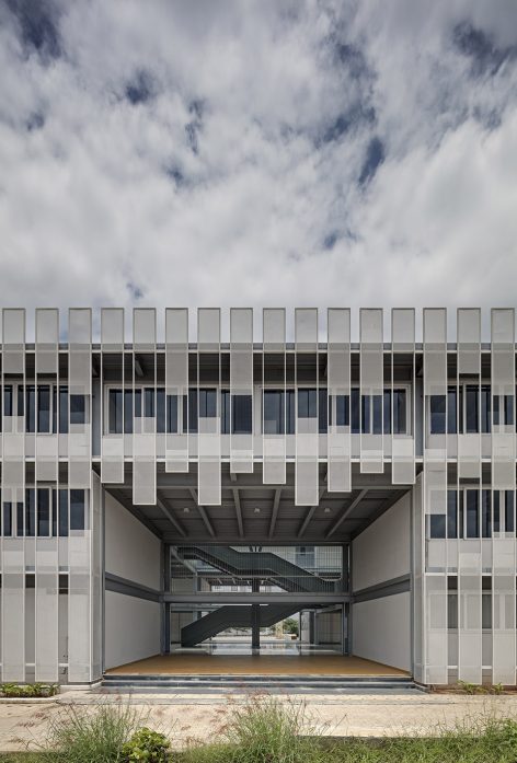 CMRU Admin and Academic Block India by M9 Design Studio