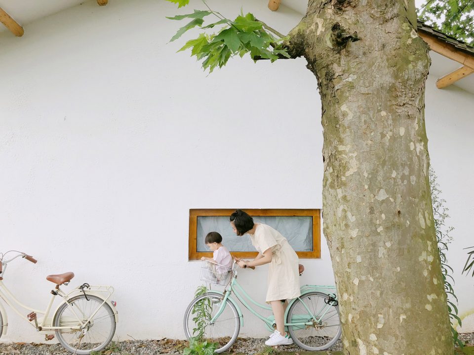 Tea time courtyard China by Shall design