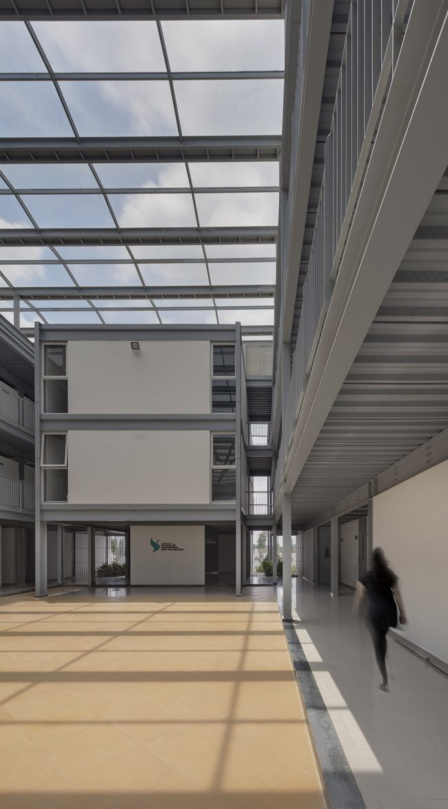 CMRU Admin and Academic Block India by M9 Design Studio