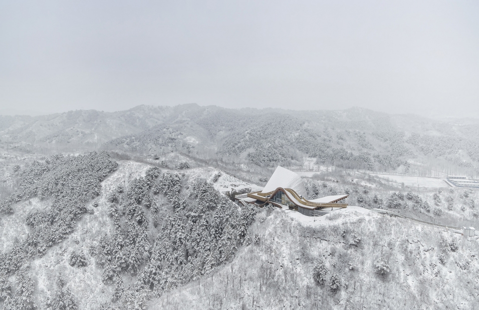 hilltop gallery china by deep architects
