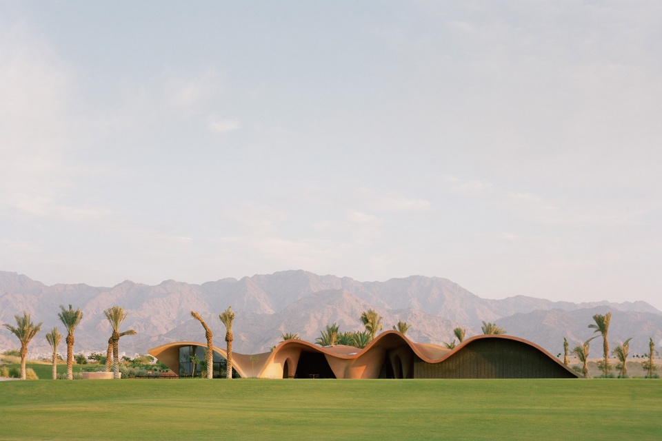 ayla golfclub by oppenheim architecture
