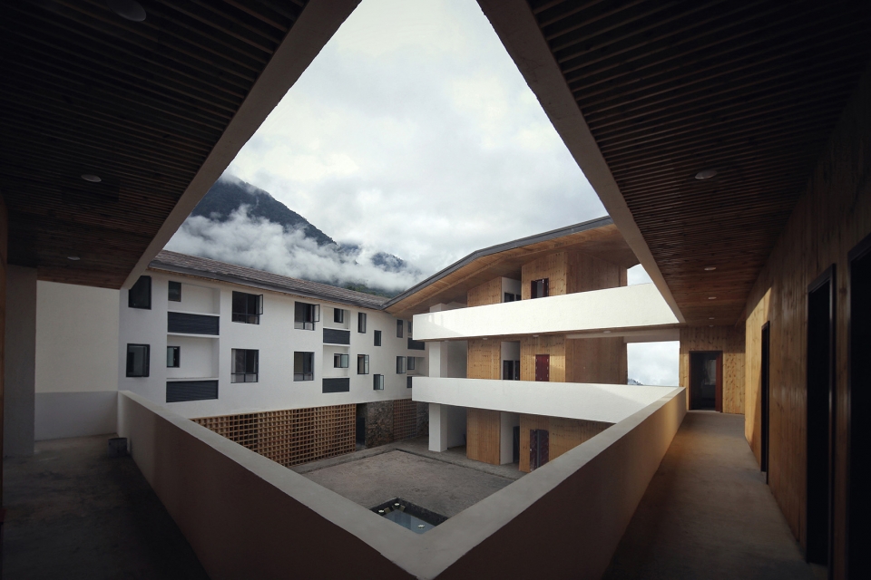 medog meteorological center tibet china by eid architecture
