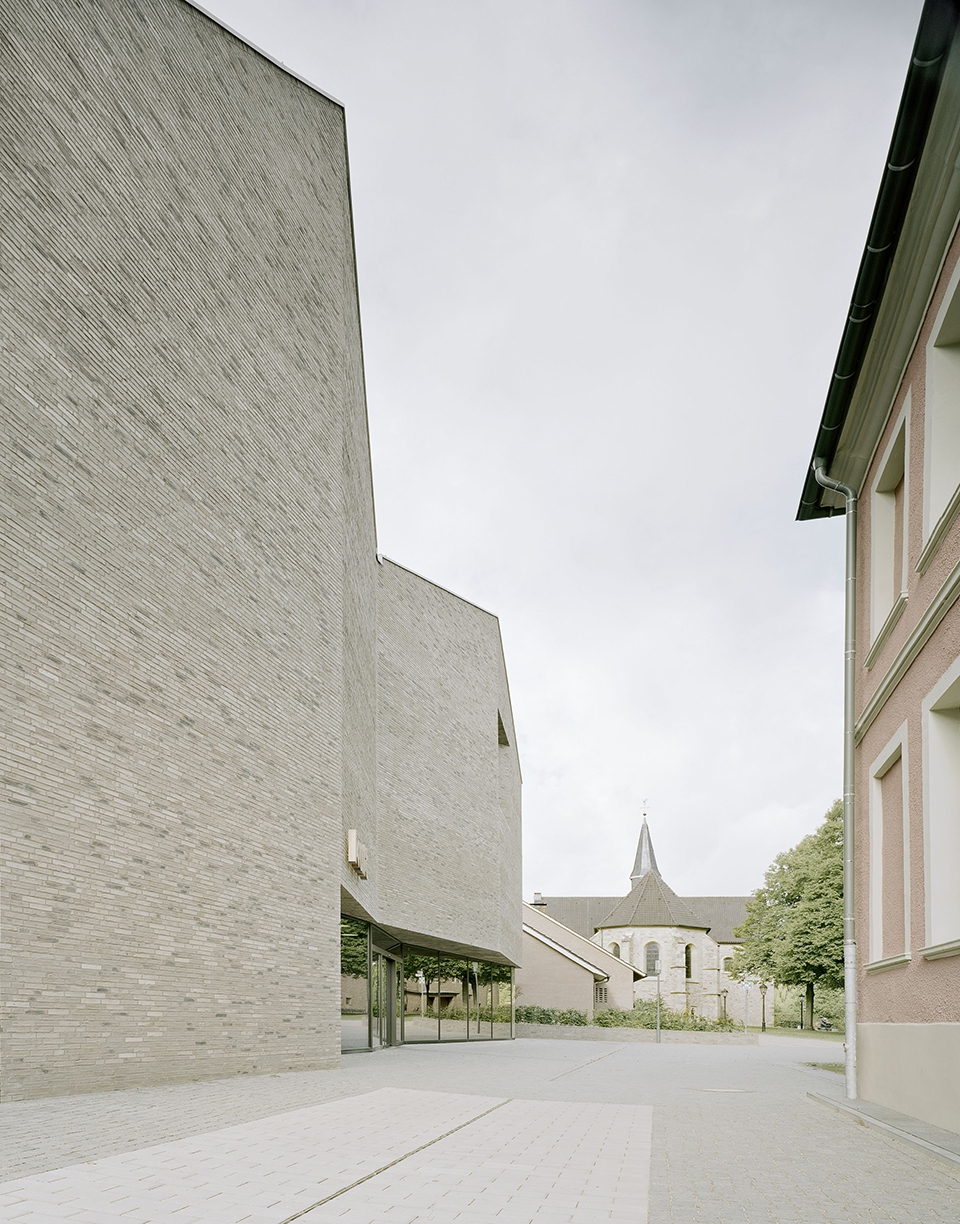 kult kulturhistorisches zentrum westmunsterland by pool leber architekten